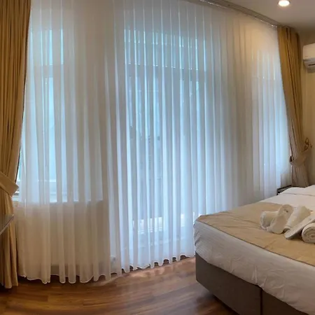 Hotel Nacre 360 *