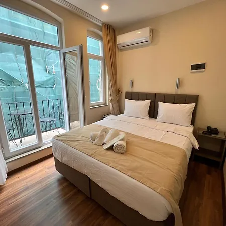 Hotel Nacre 360 *
